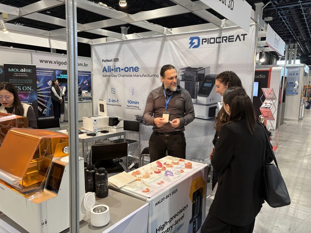 High-Precision Entry-Level Dental 3D Printer