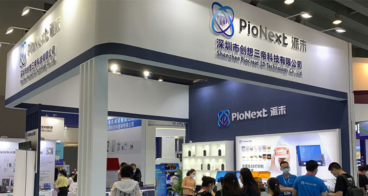 Piocreat appeared at South China Dental Exhibition with light curing 3D printer, enabling new development of dental applications