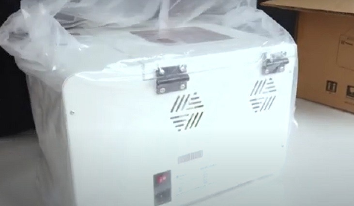 UV02 Unboxing